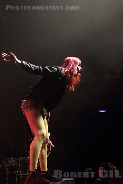 PARAMORE - 2013-04-01 - PARIS - La Cigale - Hayley Nichole Williams